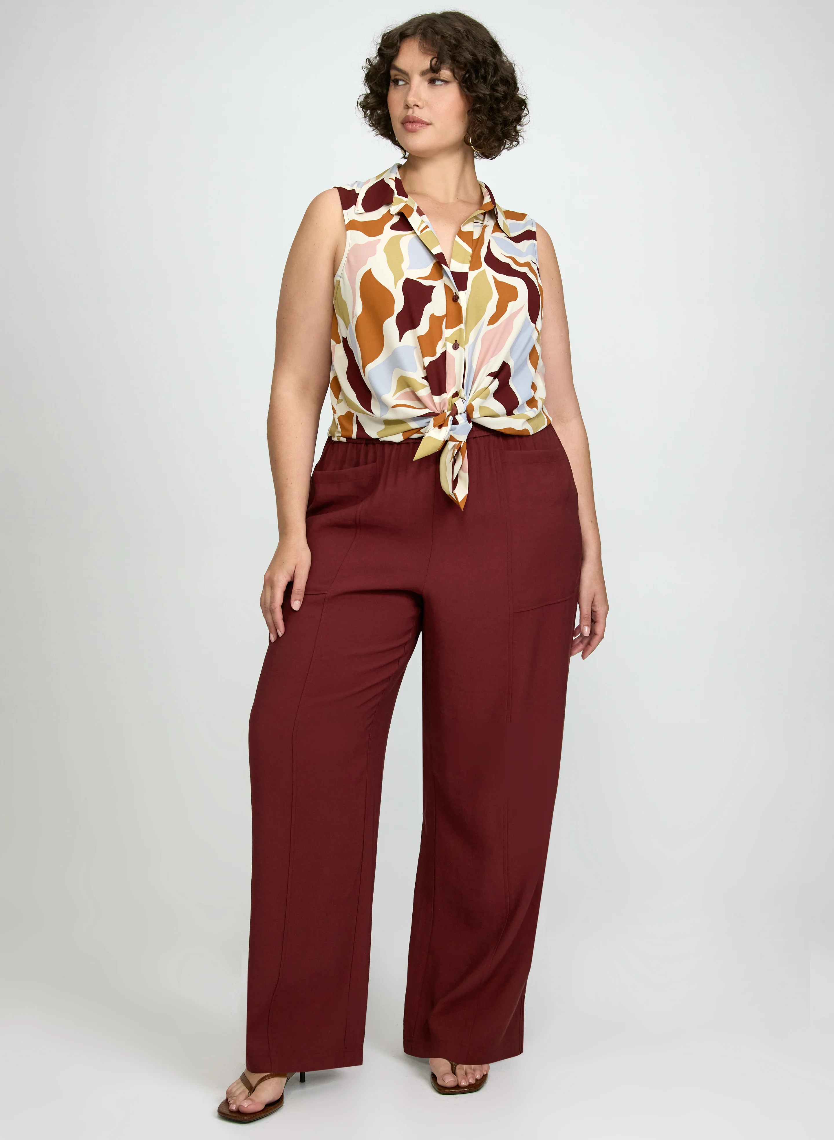 Sleeveless Abstract Blouse - Image 3