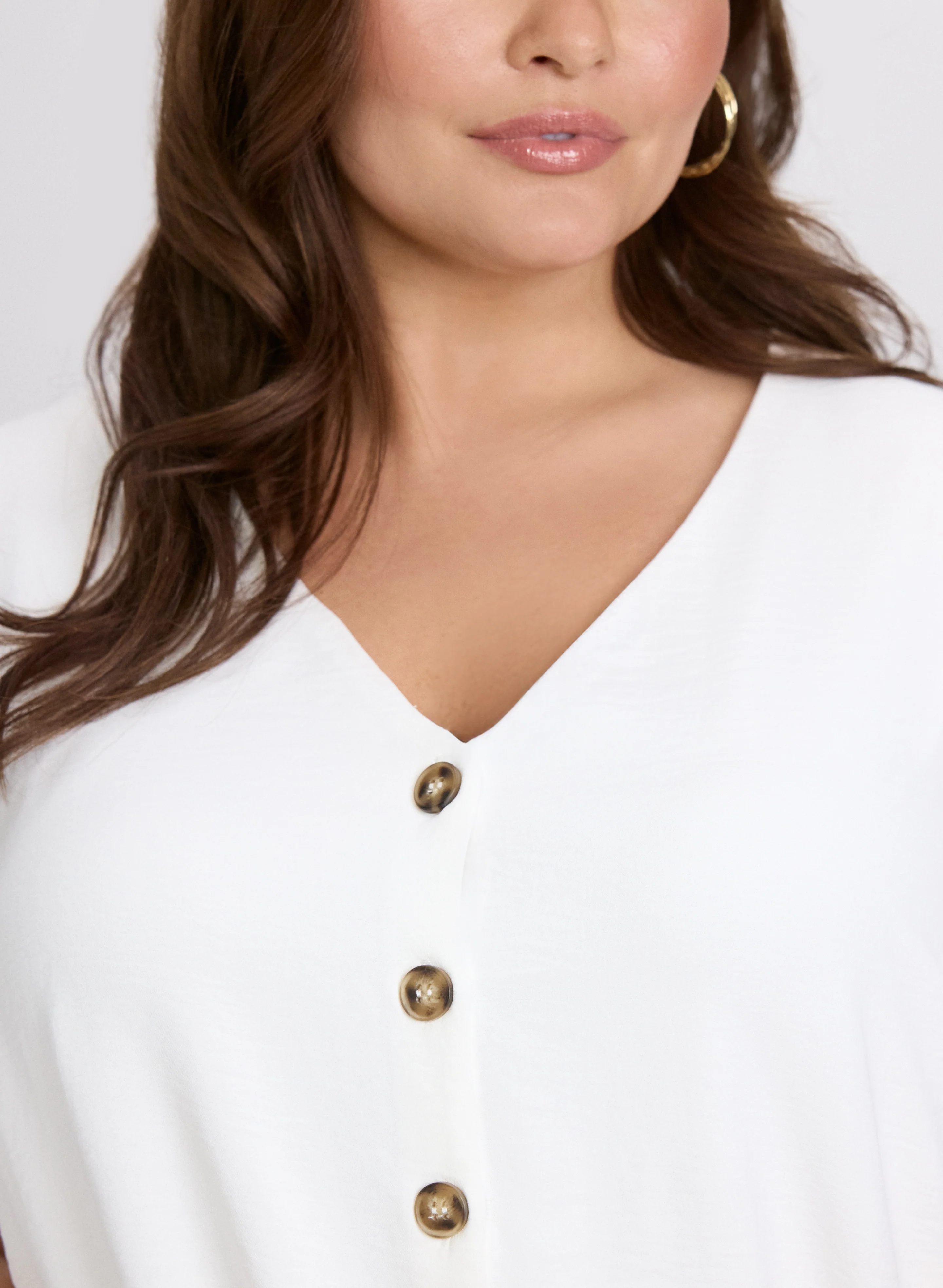Sleeveless Button-Down Blouse - Image 5