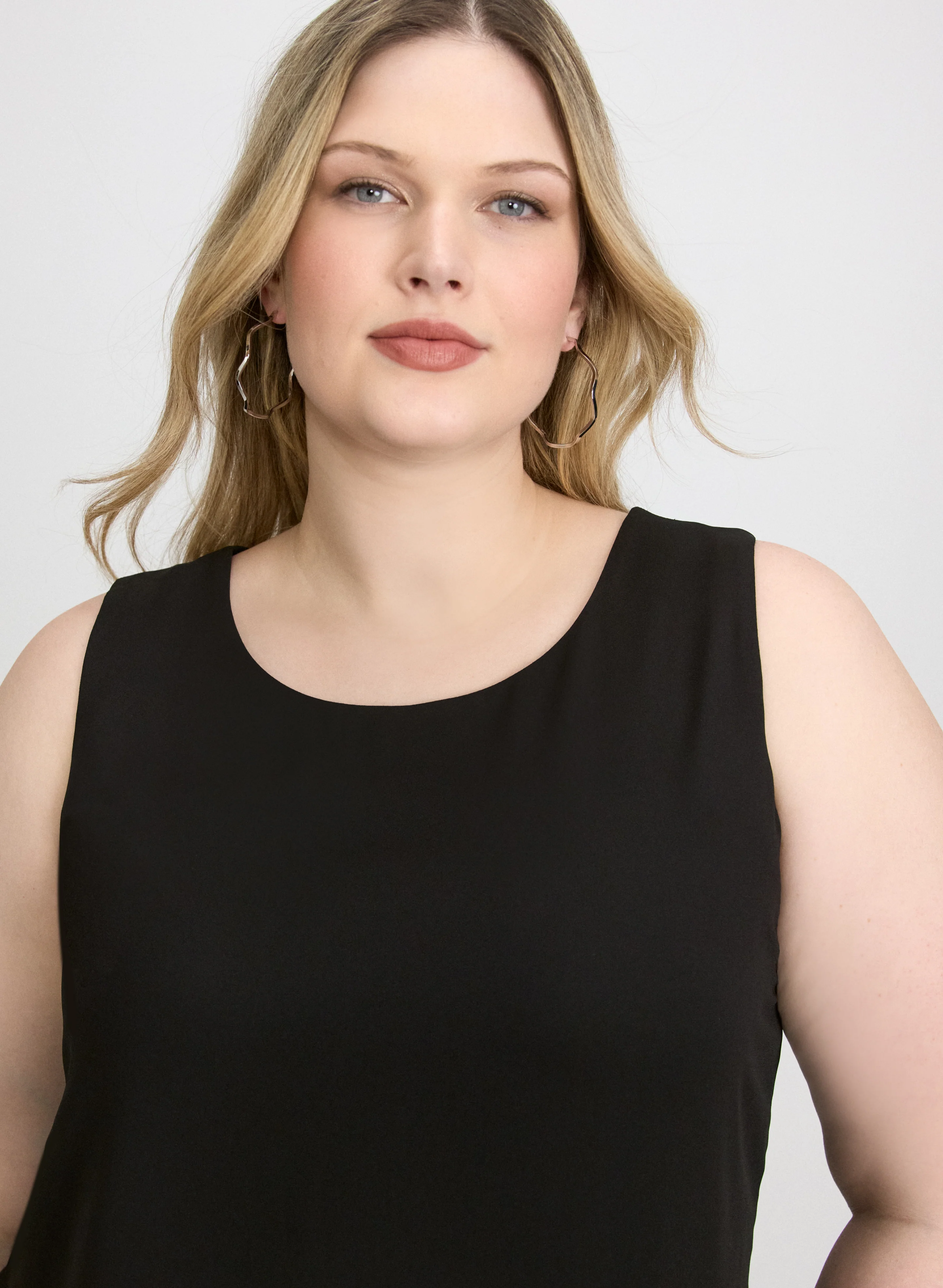 Sleeveless Crepe Blouse - Image 9