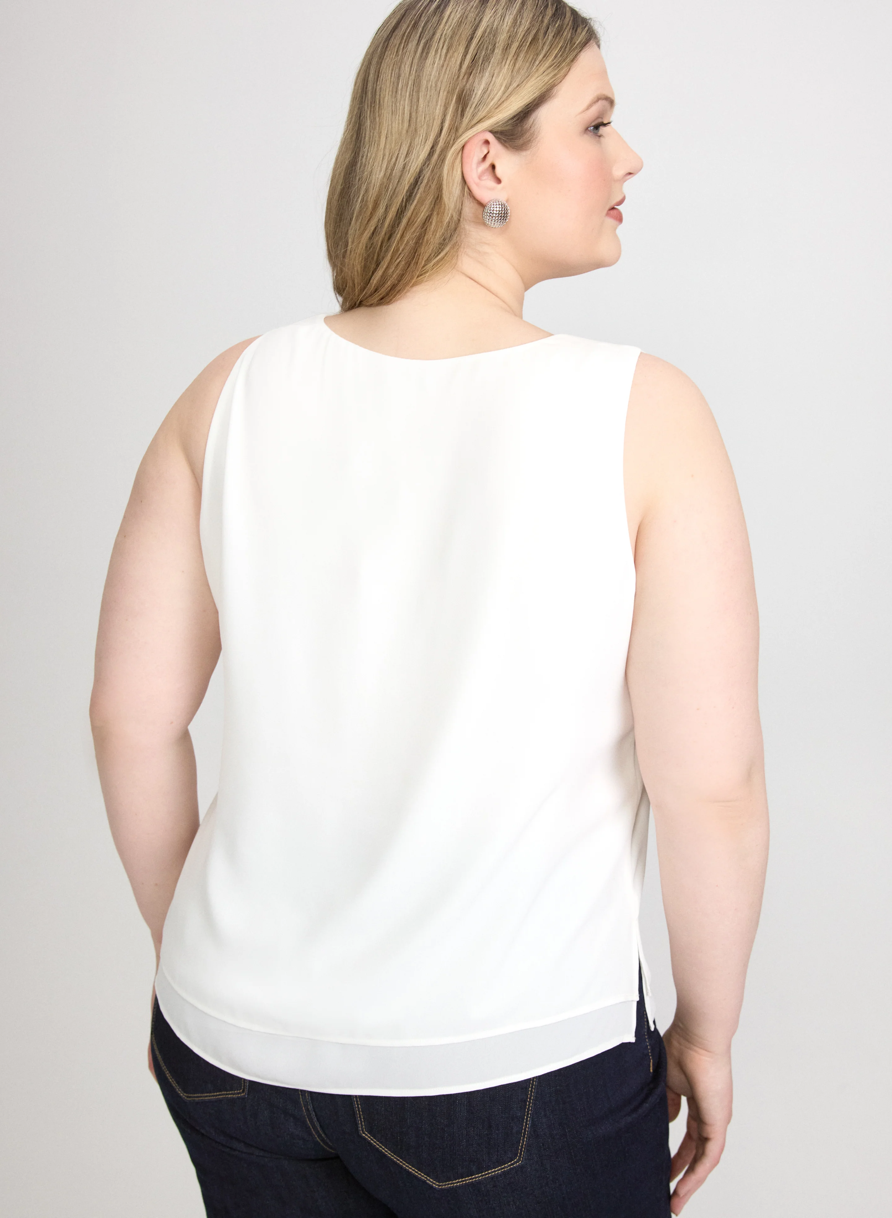 Sleeveless Crepe Blouse - Image 12