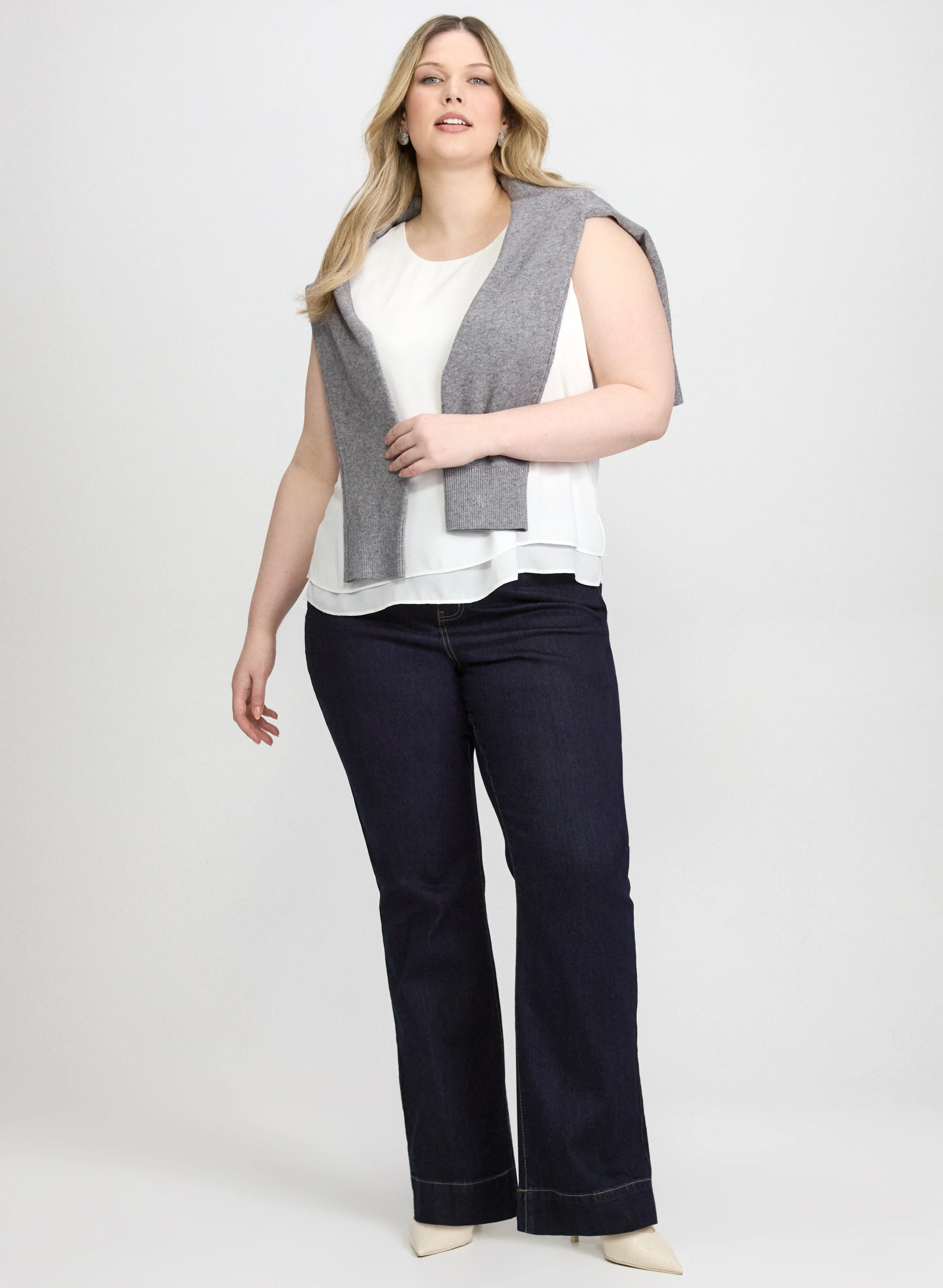 Sleeveless Crepe Blouse - Image 10