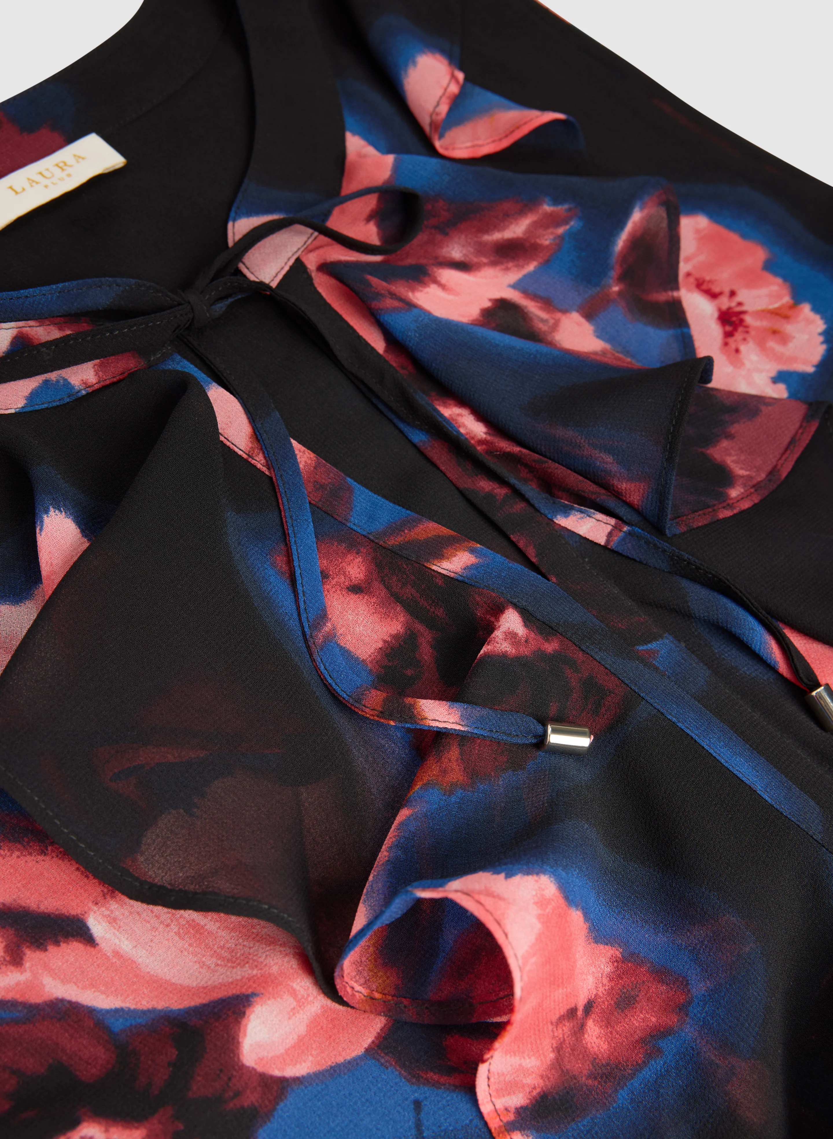 Sleeveless Floral Blouse - Image 7