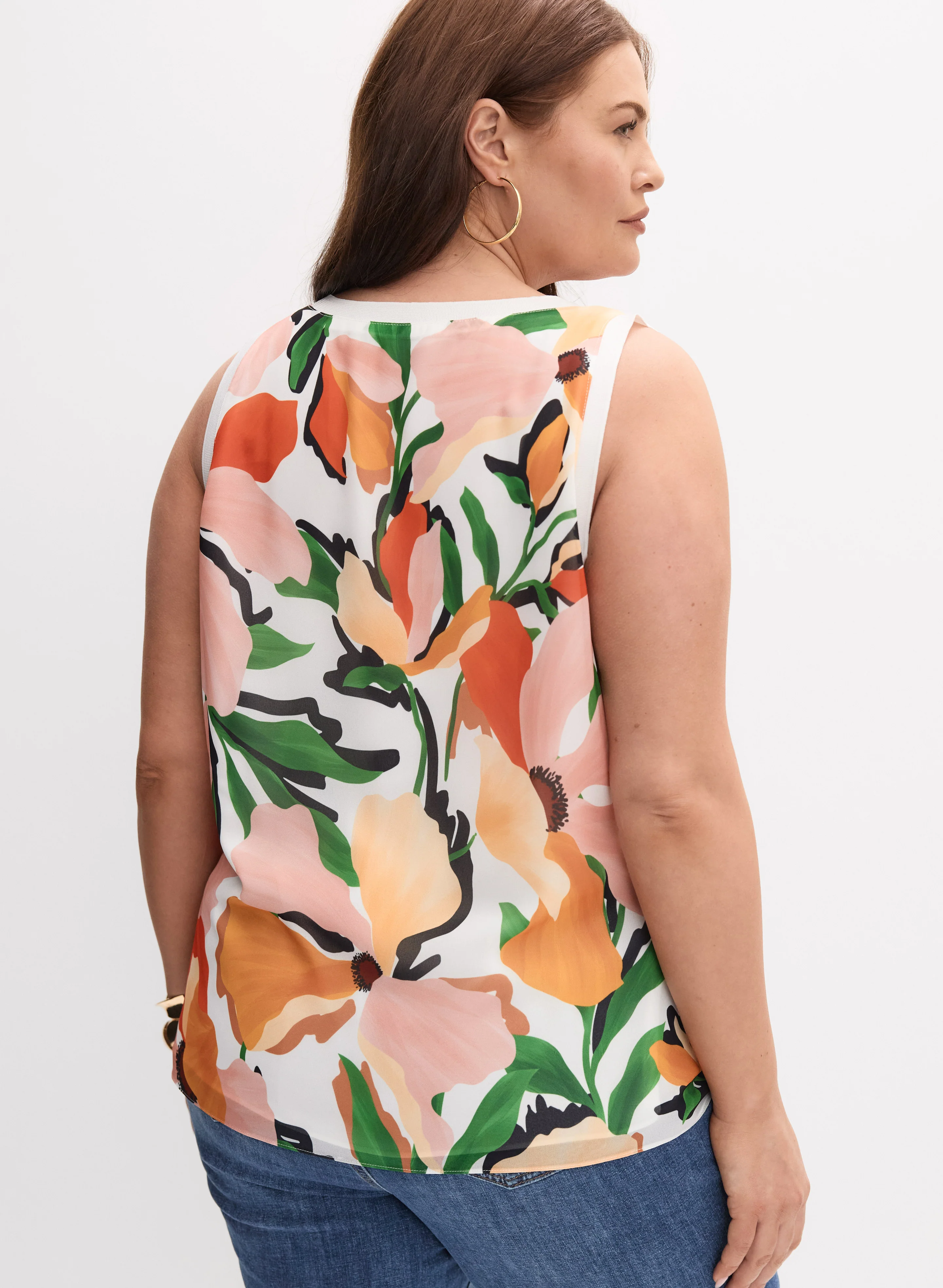 Melanie Lyne - Sleeveless Floral Blouse - Image 4