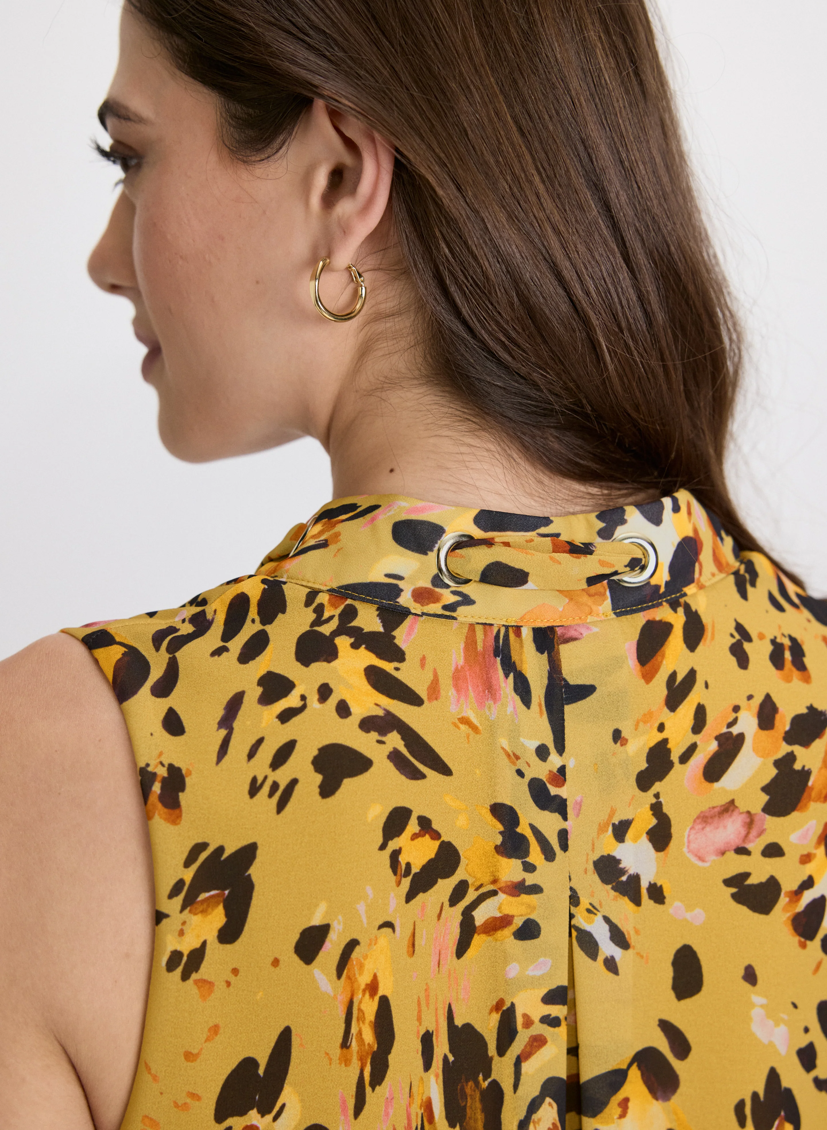 Sleeveless Leopard Print Blouse - Image 8