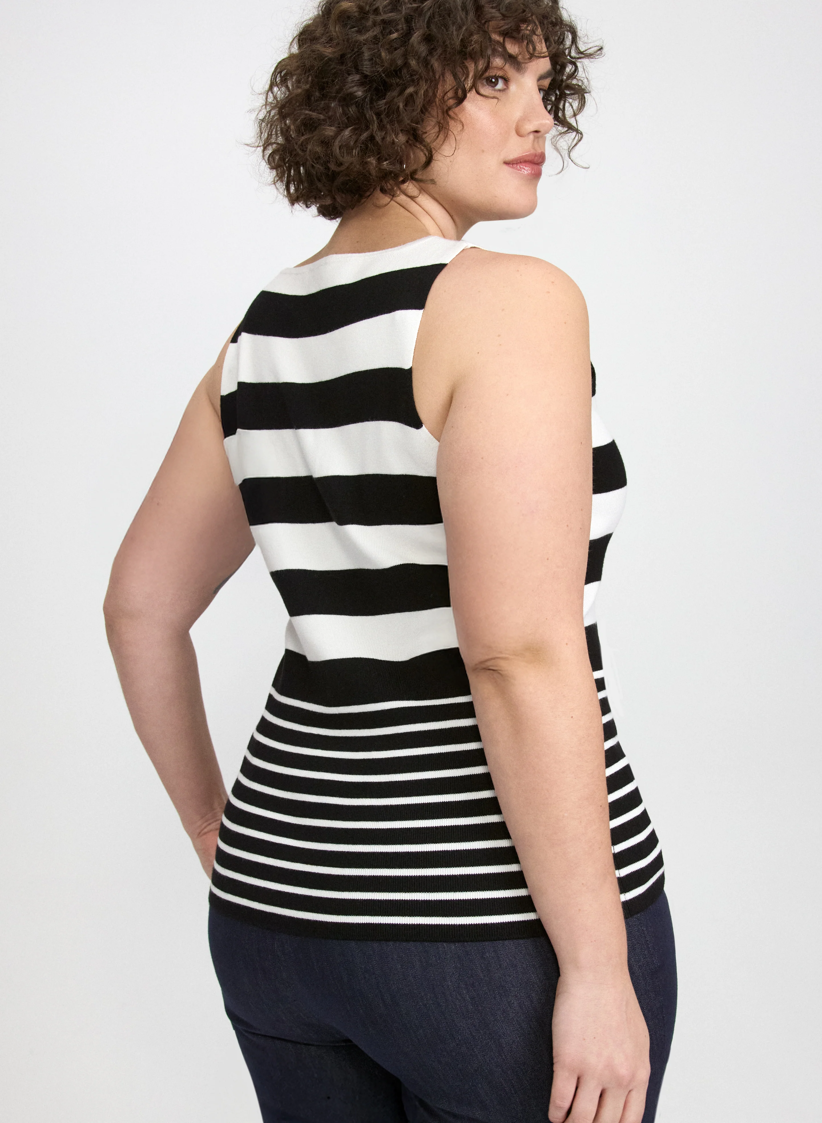Sleeveless Stripe Knit - Image 5