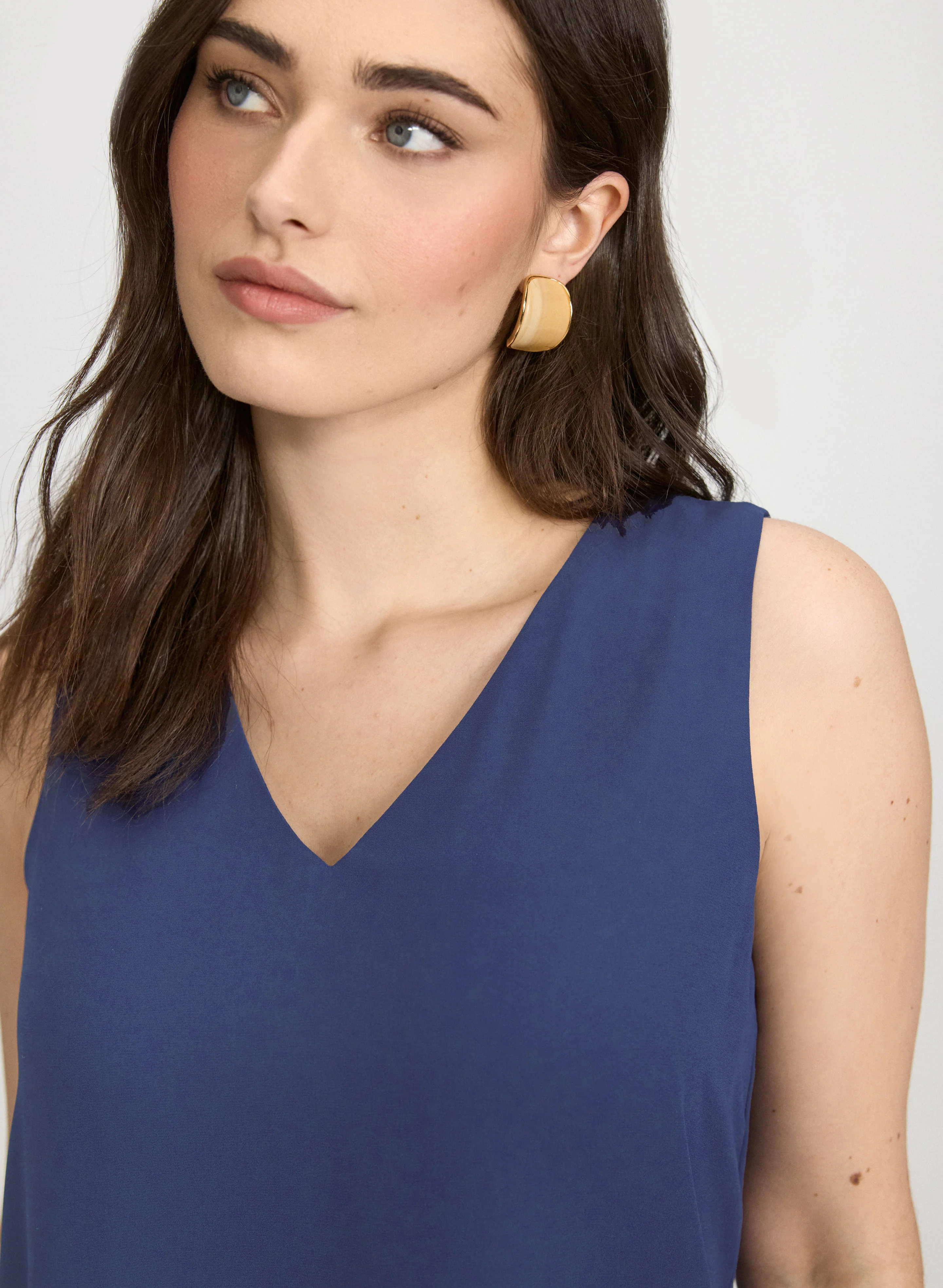 Sleeveless V-Neck Blouse - Image 2