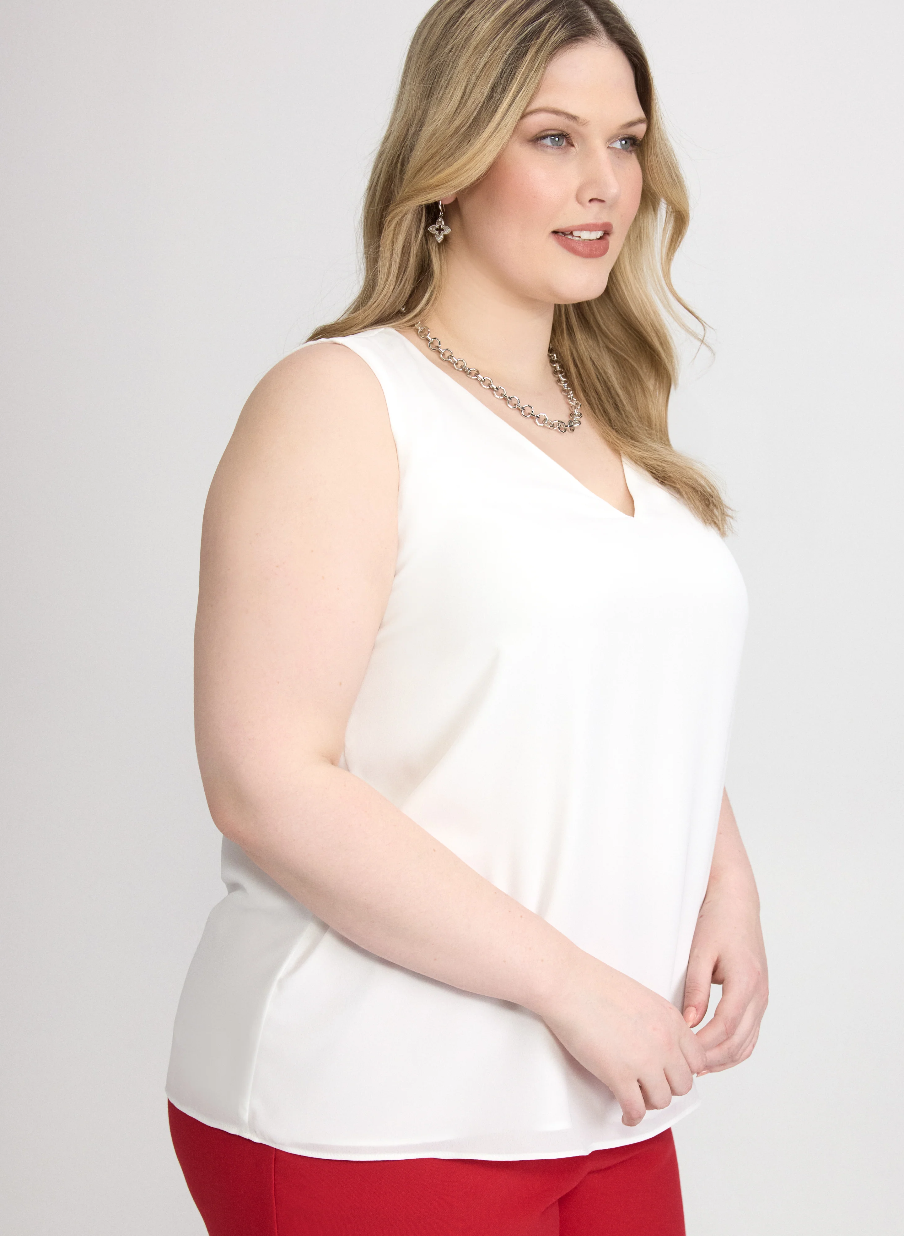 Sleeveless V-Neck Blouse - Image 13