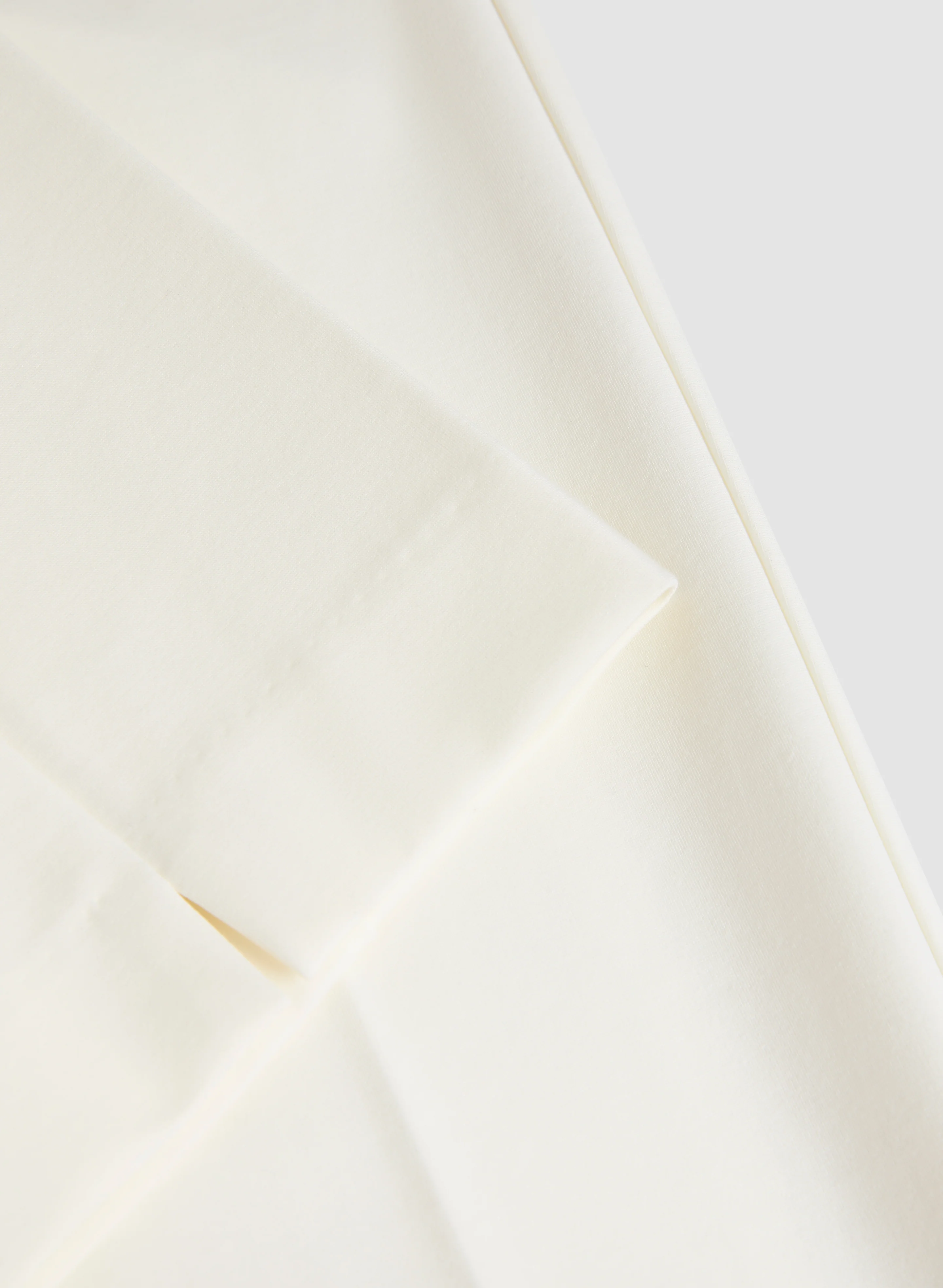 Slit Detail Straight-Leg Capris - Image 7