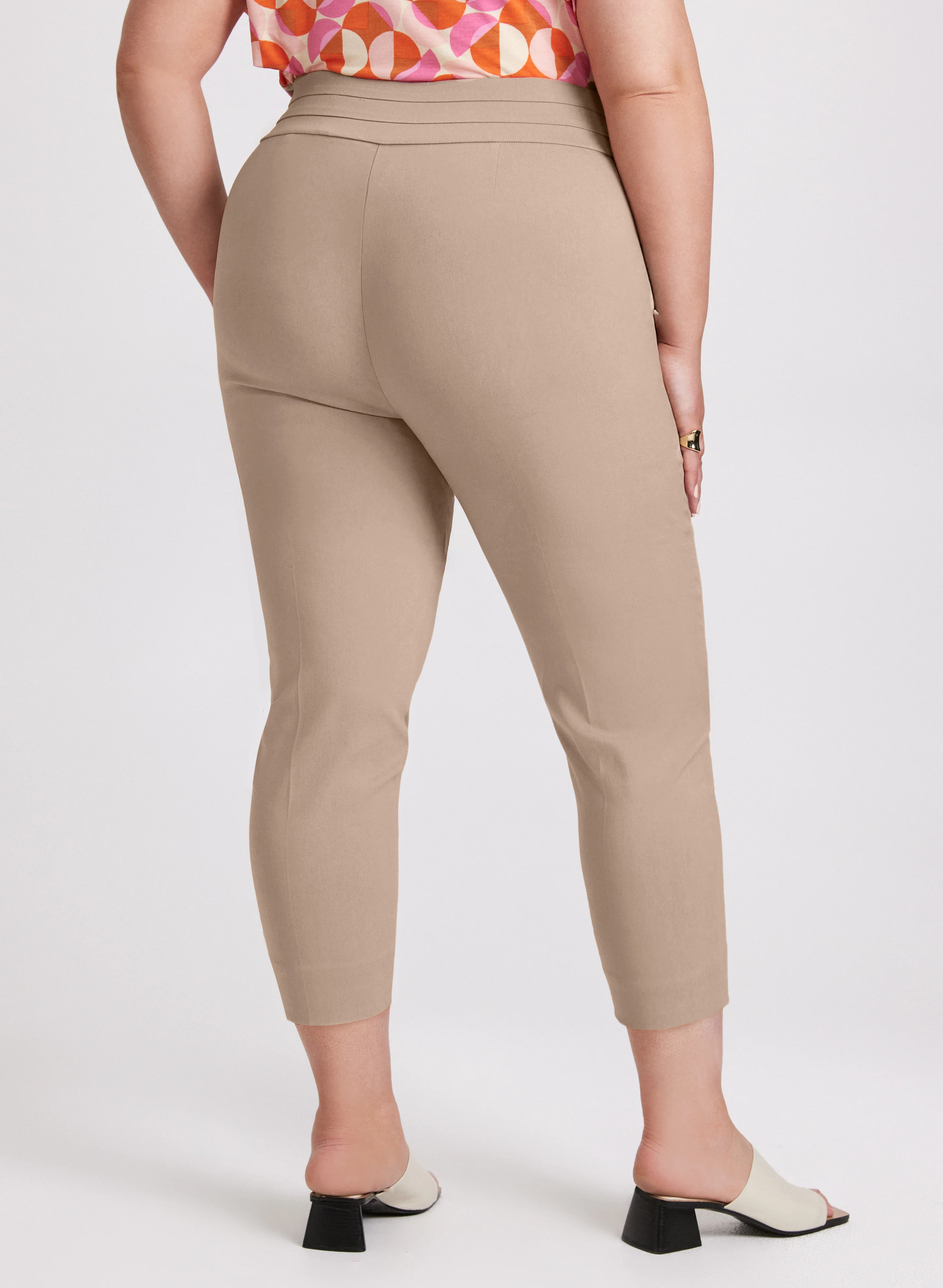 Sofia Slim-Leg Pants - Short - Image 4