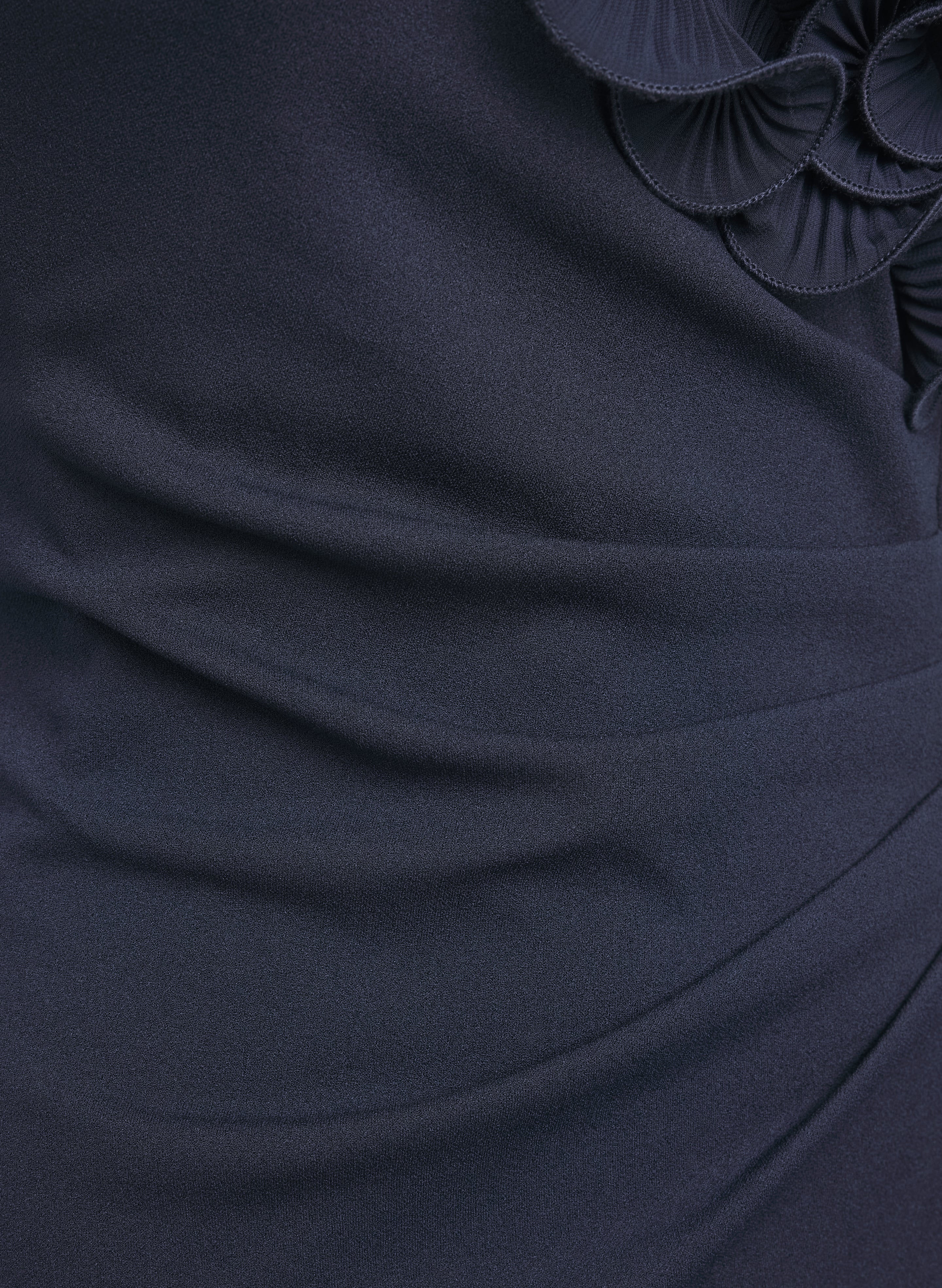 Spiral Ruffle Detail Dress - Image 6