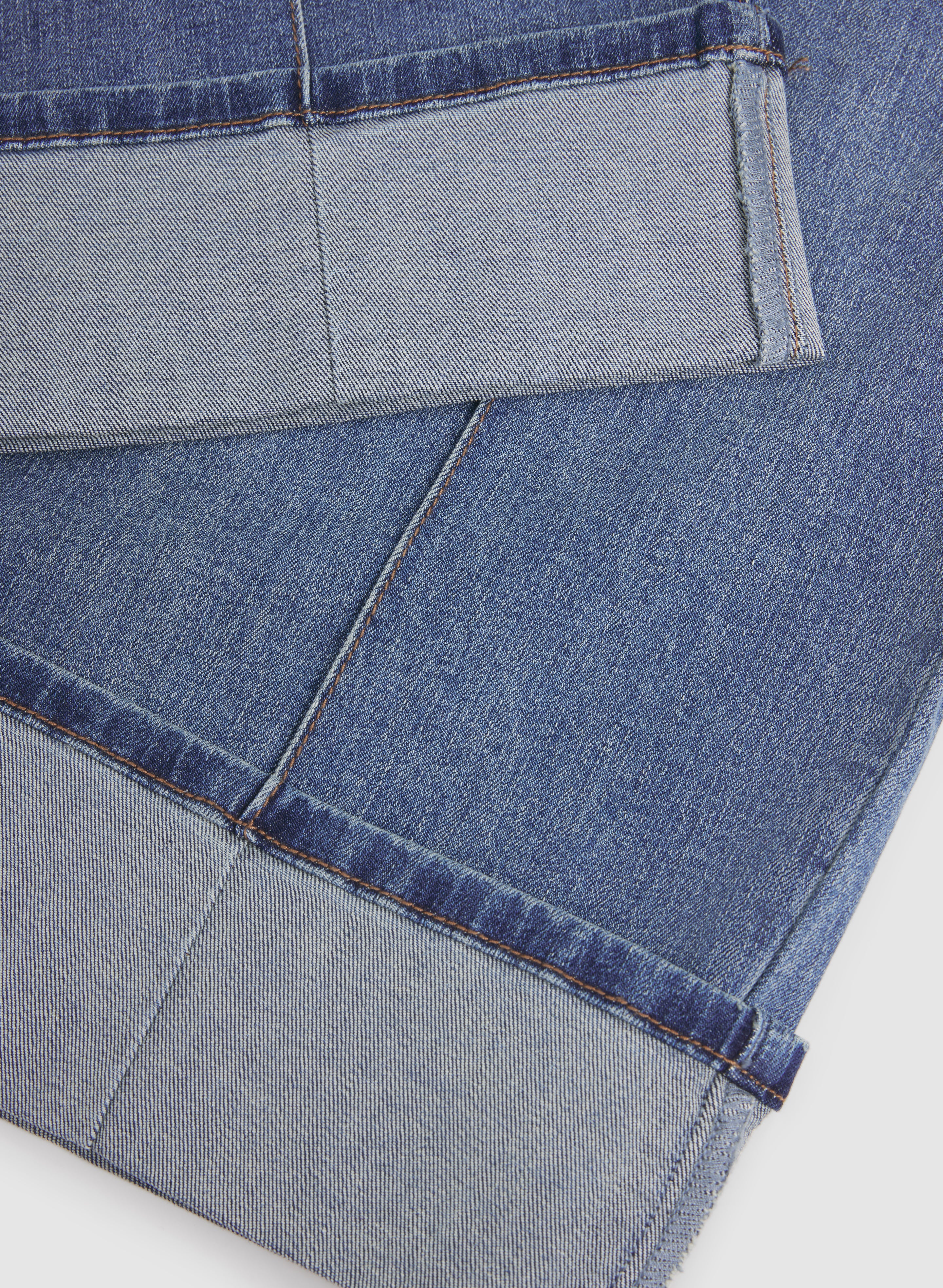 Straight-Leg Denim Capris - Image 7
