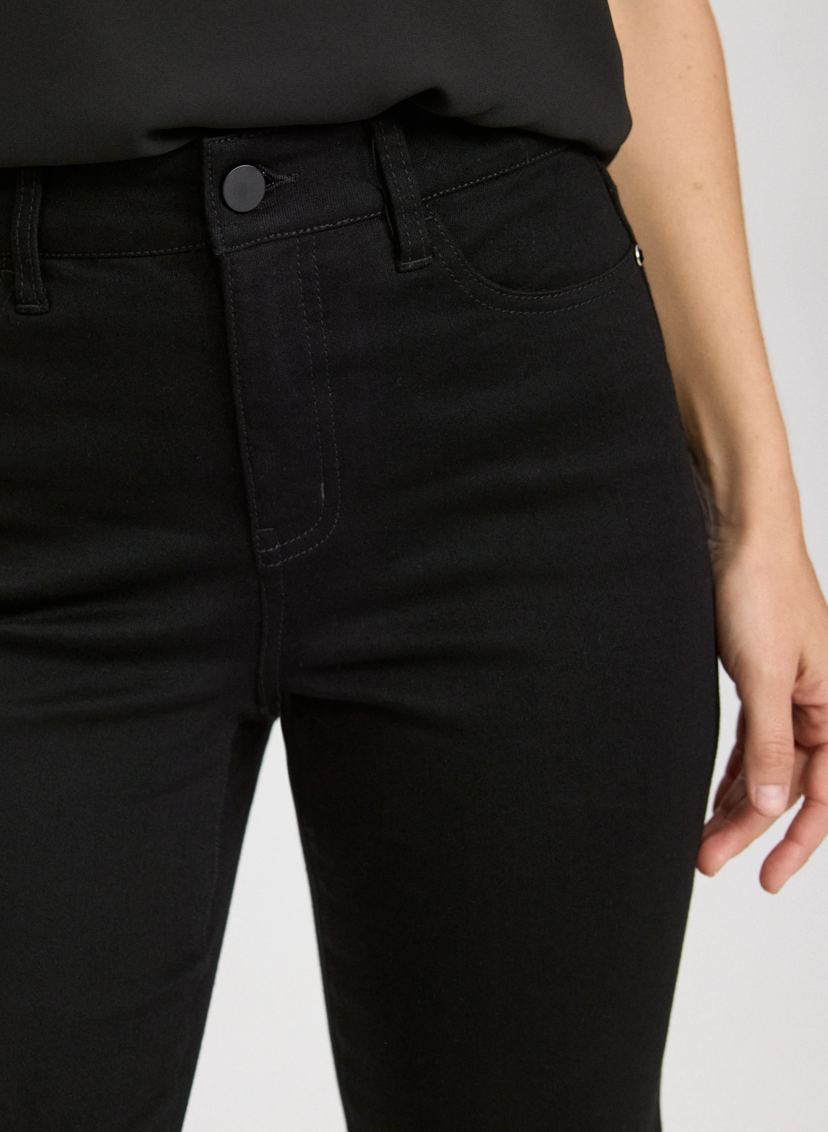 Straight-Leg Jeans - Image 5
