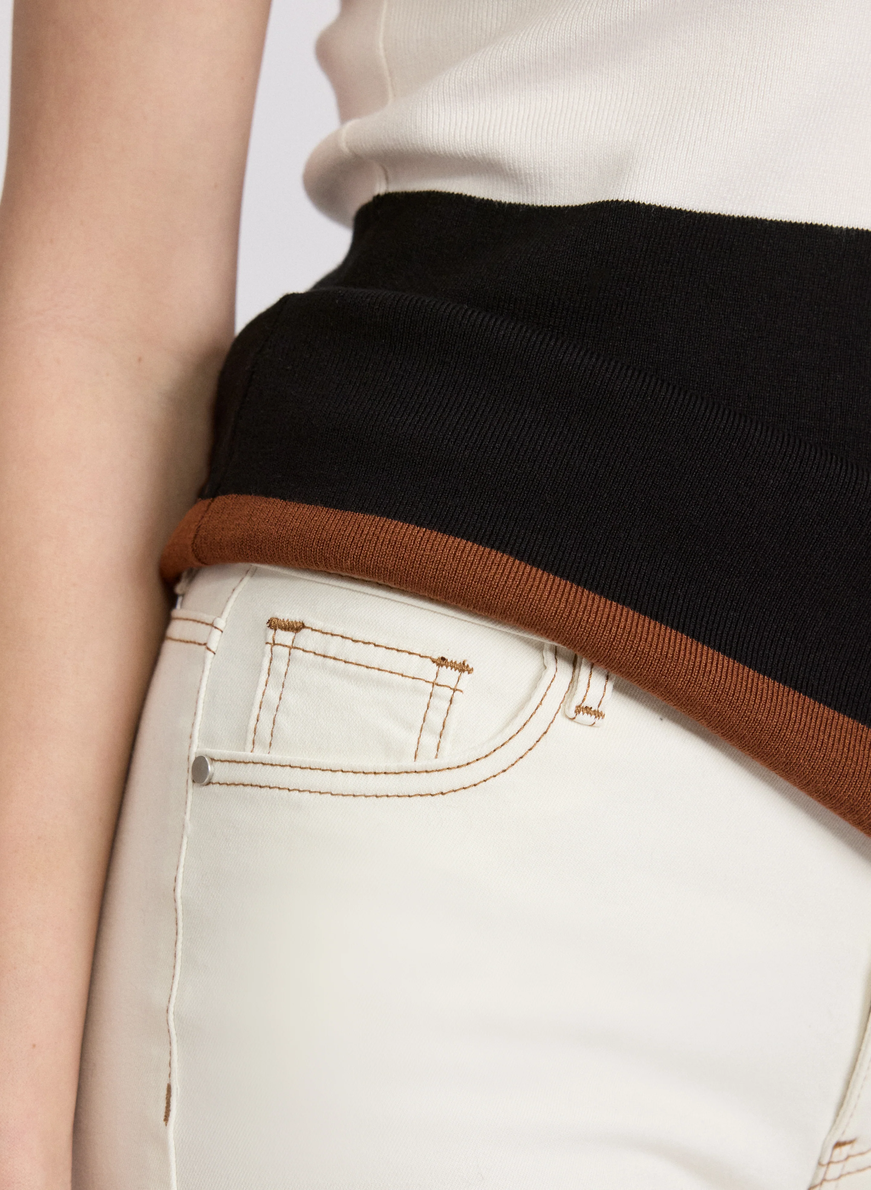 Straight-Leg Jeans - Image 6