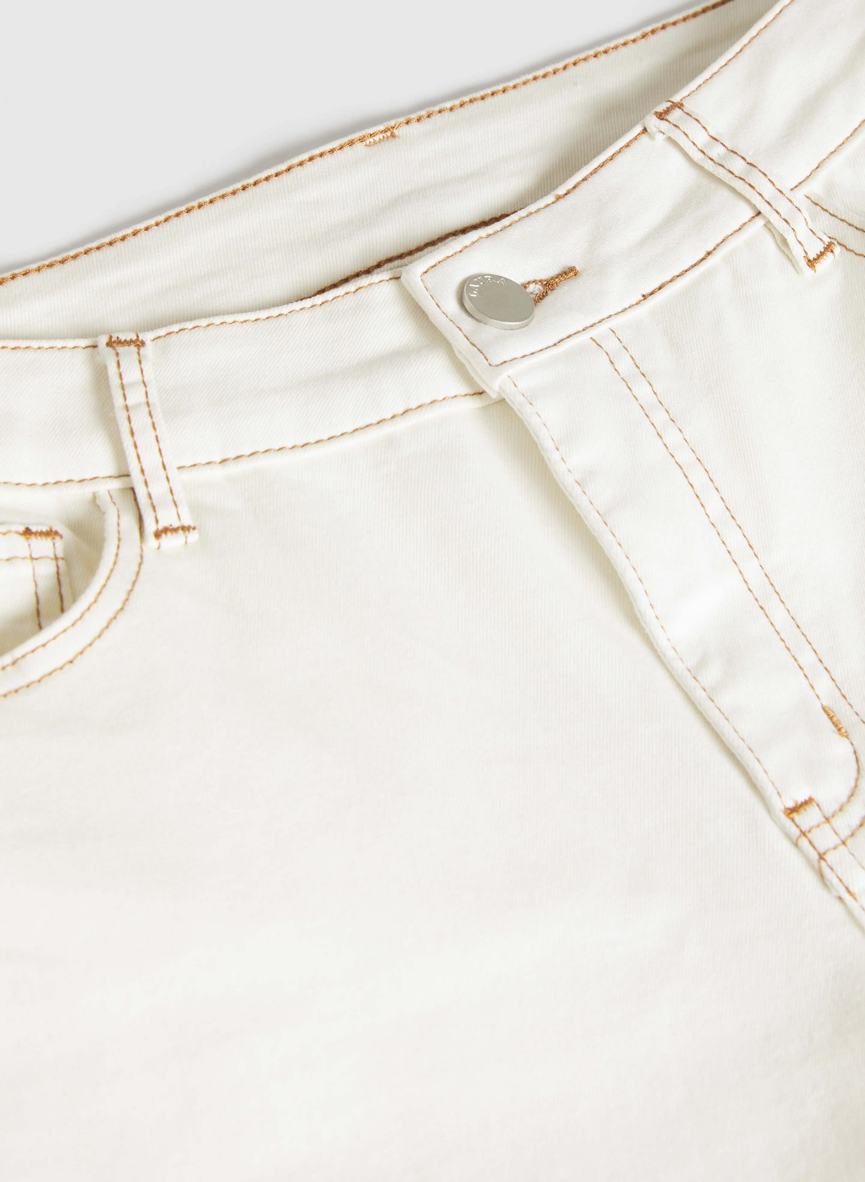 Straight-Leg Jeans - Image 8
