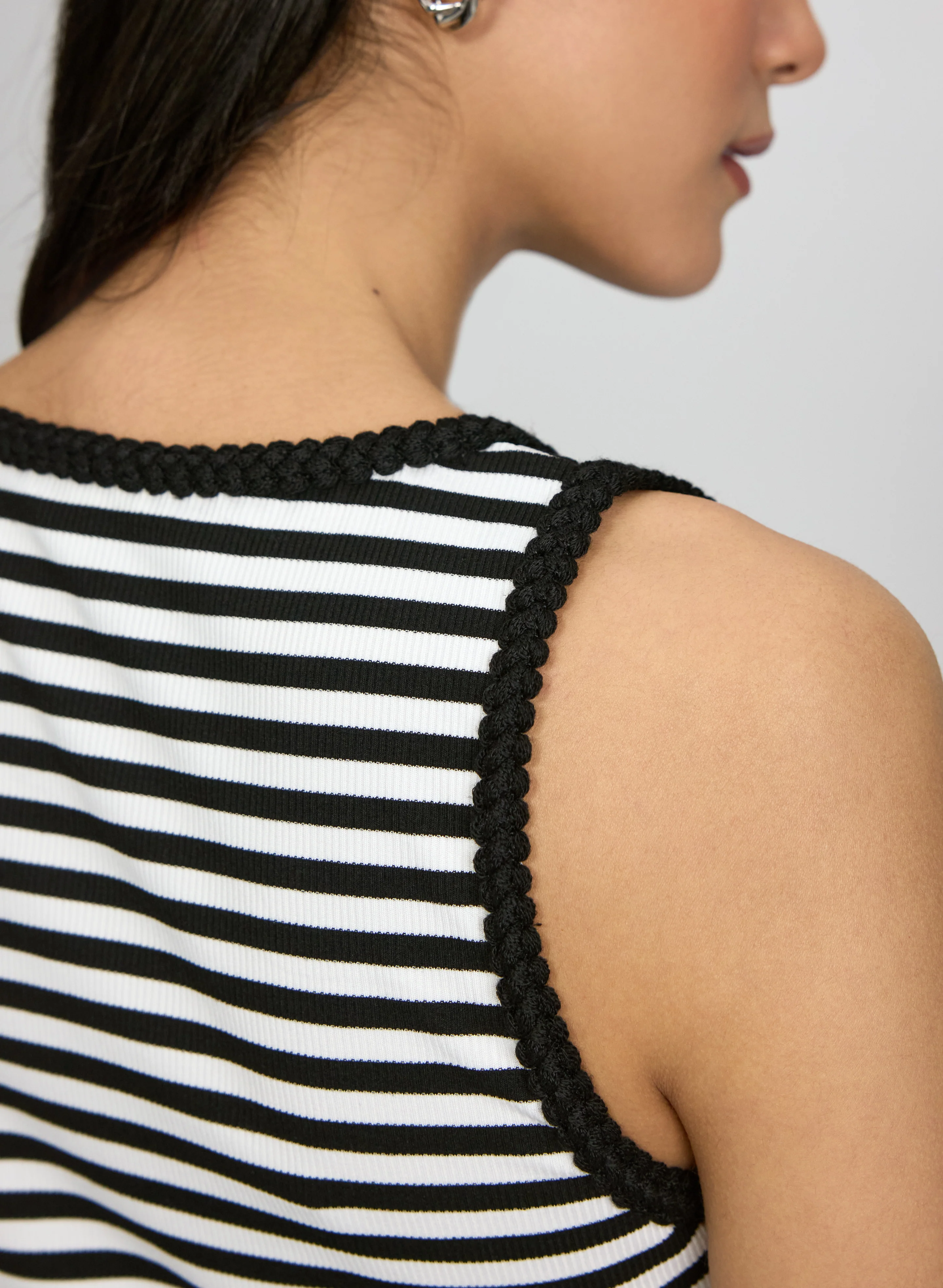 Stripe Scoop Neck Tank Top - Image 2