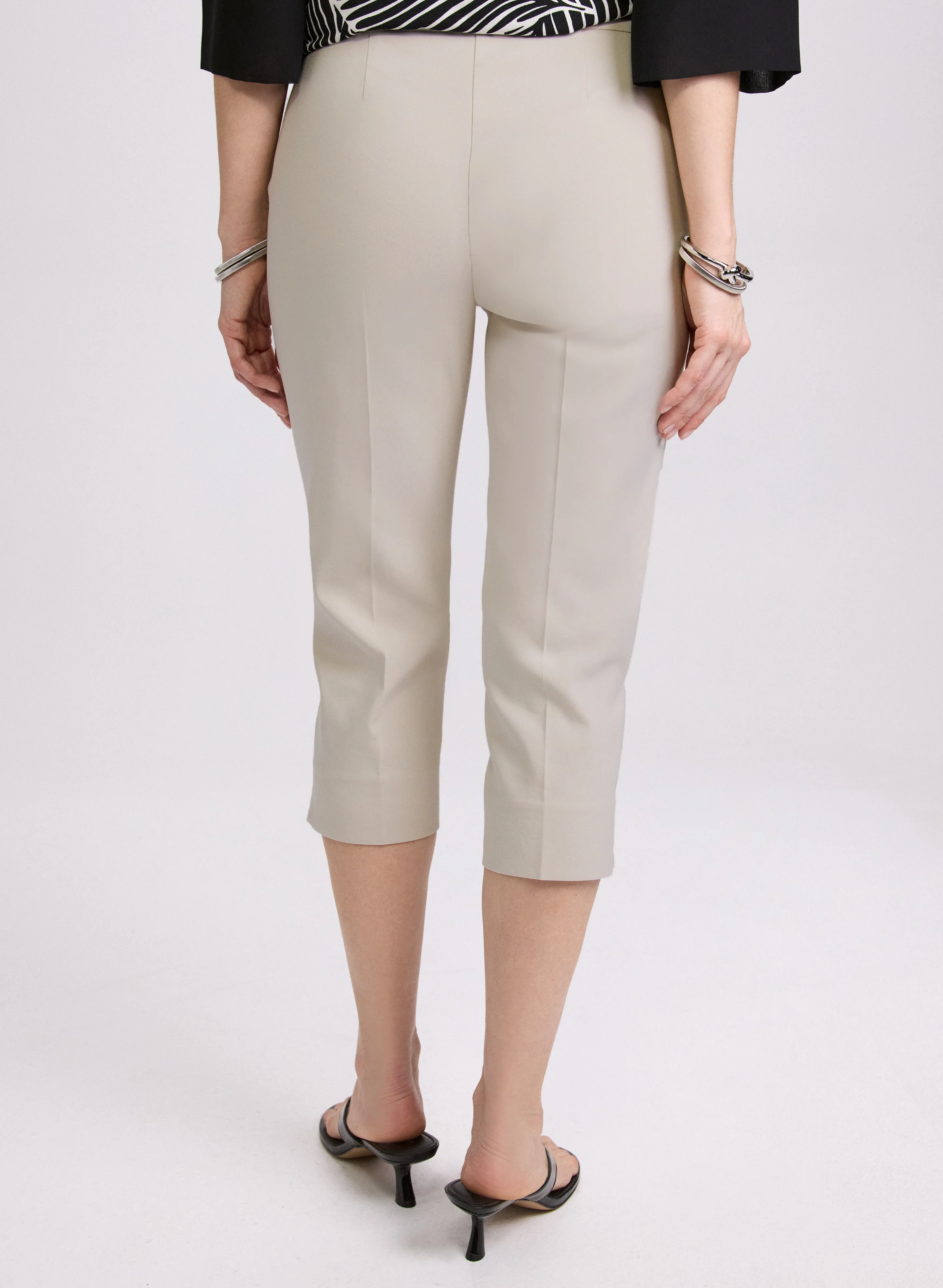 Tab Detail Slim-Leg Capris - Image 4
