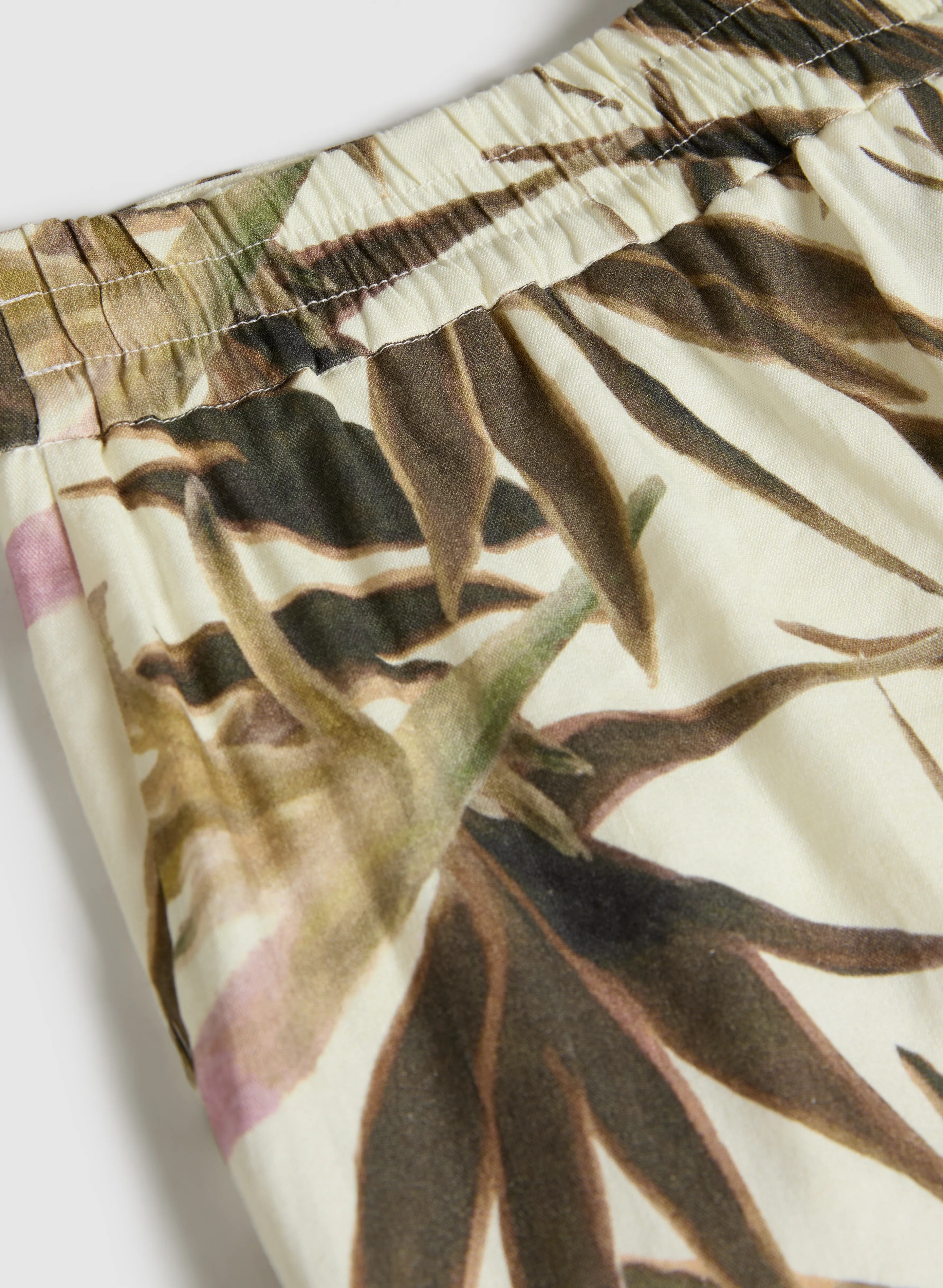 Tropical Linen-Blend Shorts - Image 7