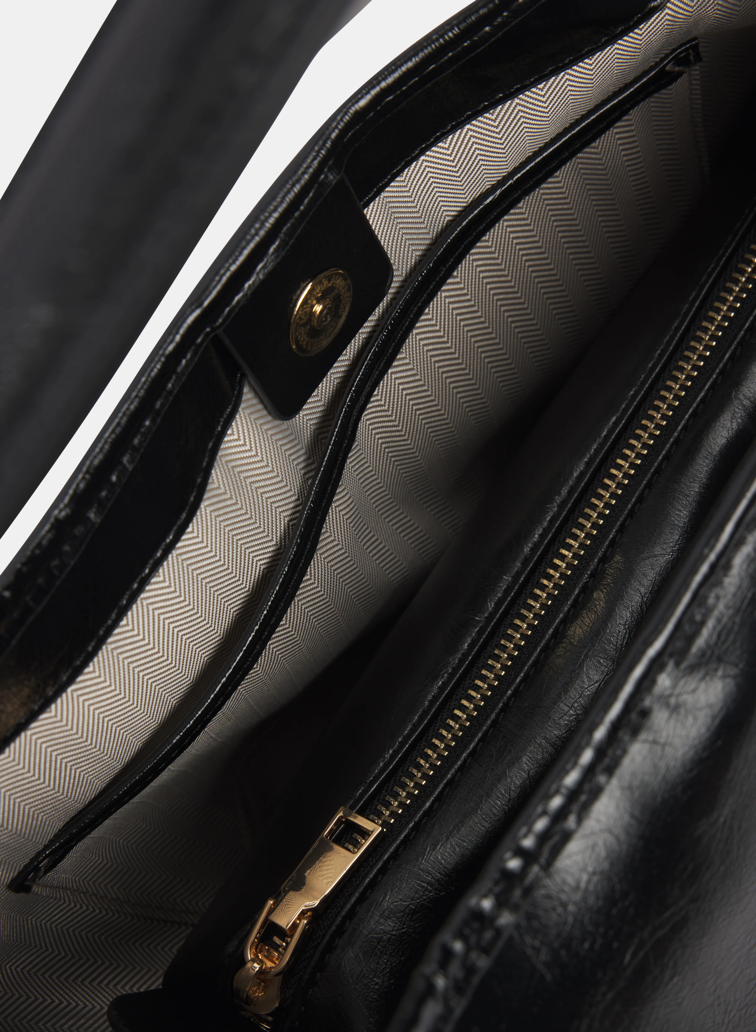Vegan Leather Handbag & Pouch Set - Image 4