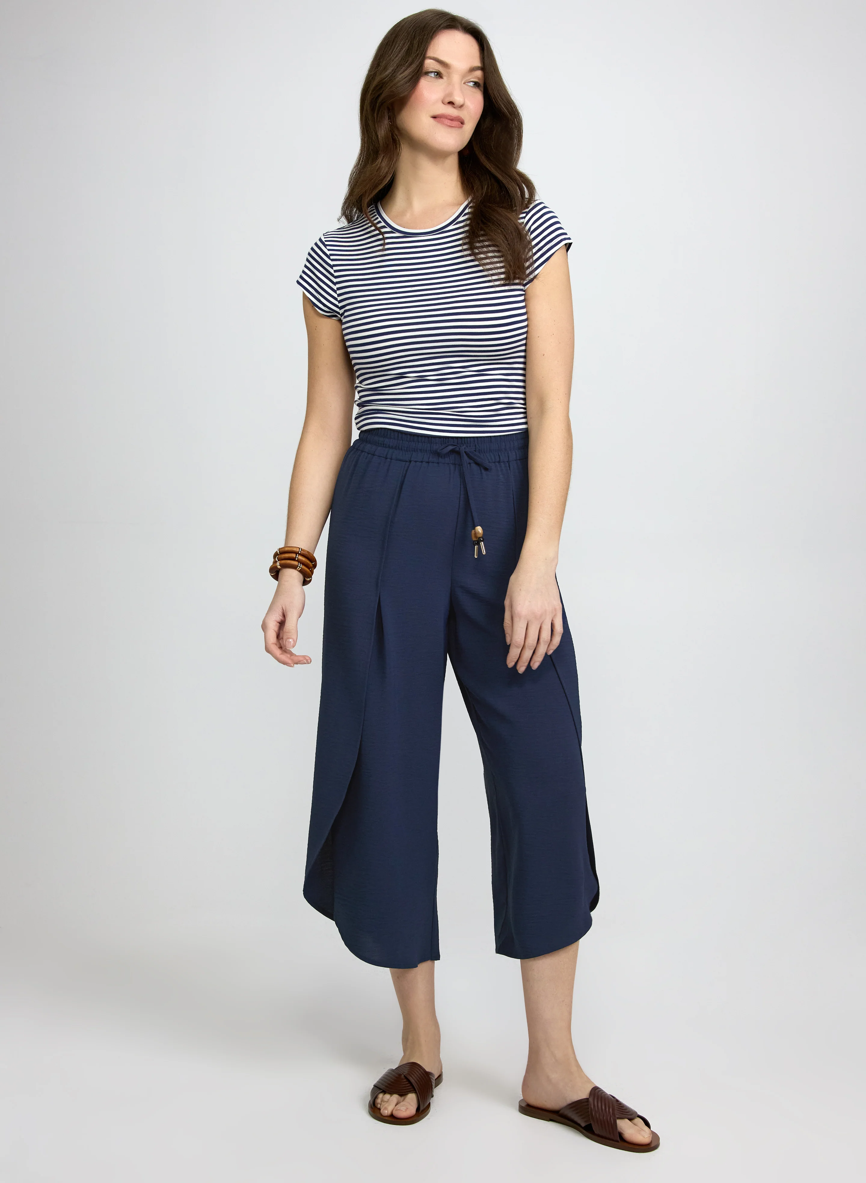 Wide-Leg Pull-On Capris - Image 3