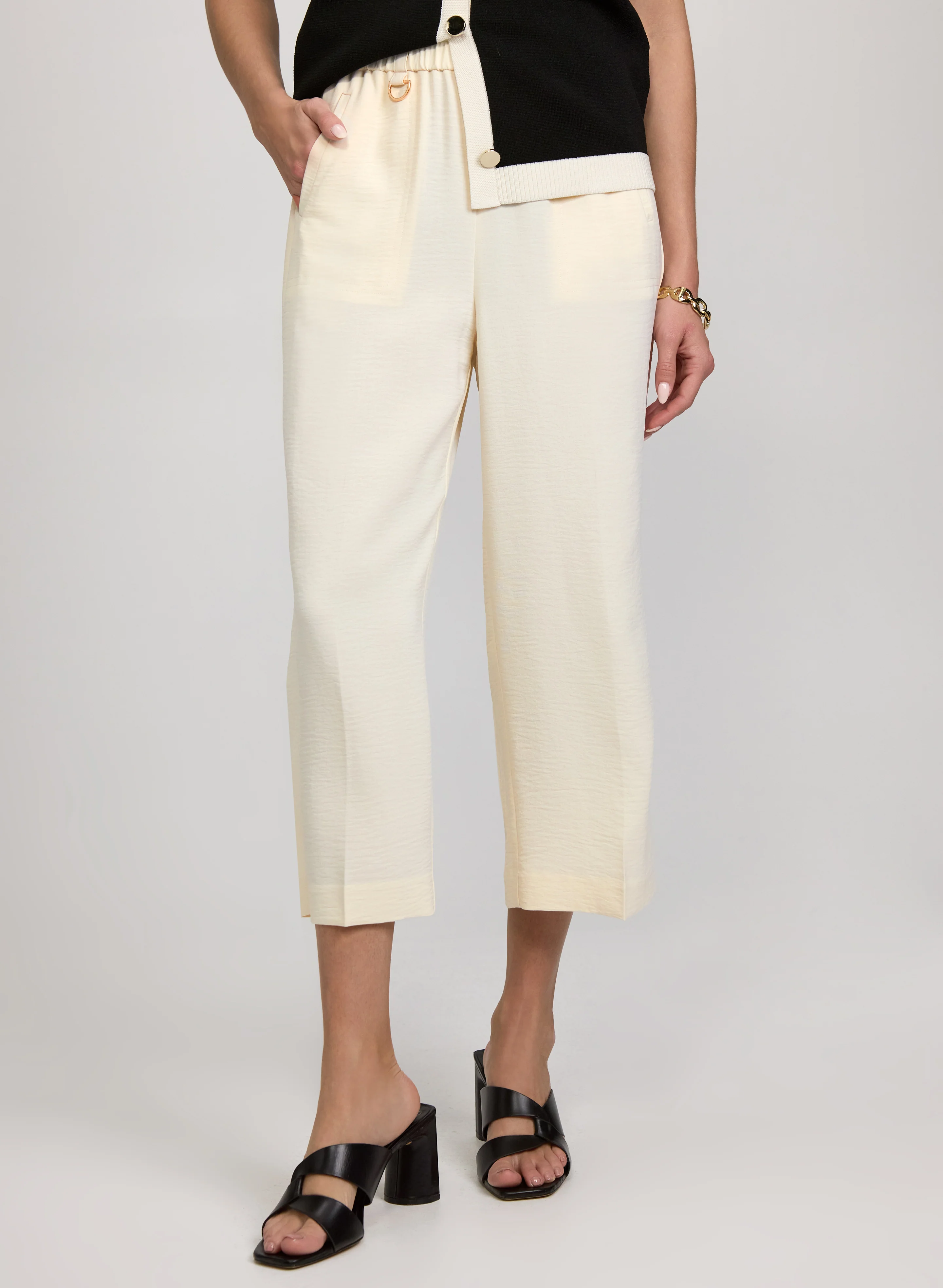 Wide-Leg Capris